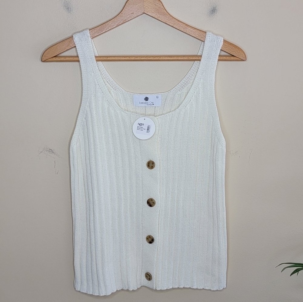 NWT Everyday Chic Boutique Ivory Button Front Ribbed Sweater Tank Size Large